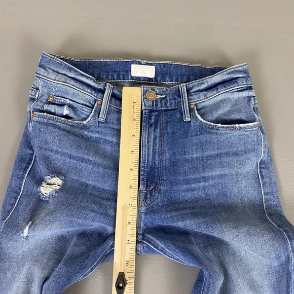 MOTHER The Runaway Weekender Jeans Women's Size 26 Flare Blue Distressed Denim - Picture 9 of 15